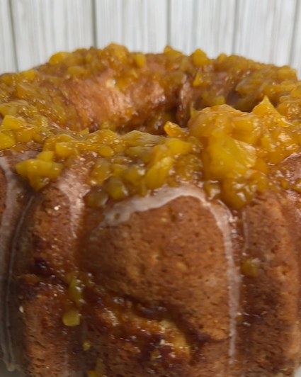 Peach Cobbler Pound Cake 10"